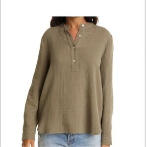 Jenni Kayne Cypress Cotton Henley Neck Long Sleeve Shirt
Olive Sage Green